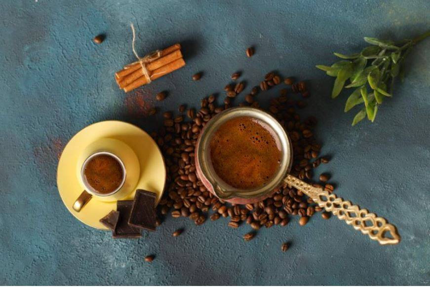 Kahvenin içine kaşık kaşık koyun! Tıkalı bağırsakları motor gibi çalıştırıyor kabızlığı bitiriyor - Resim: 19